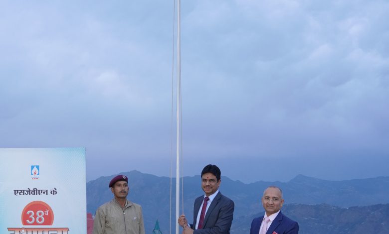 एसजेवीएन ने 24 मई को भारत एवं नेपाल में अपने समस्त कार्यालयों तथा परियोजनाओं में 38वां स्थापना दिवस मनाया एसजेवीएन ने 24 मई को भारत एवं नेपाल में अपने समस्त कार्यालयों तथा परियोजनाओं में 38वां स्थापना दिवस मनाया