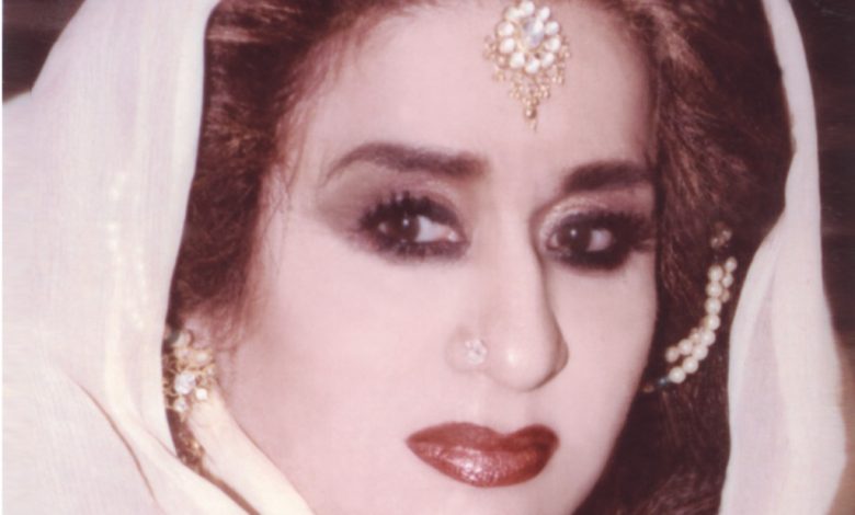 गर्मियों के मौसम में ज्यादातर महिलाएं अपने बैग में फेशियल वाइप्स रखना नहीं भूलती