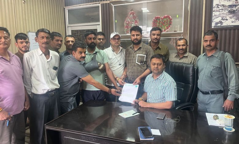 हमे न्याय चाहिए…