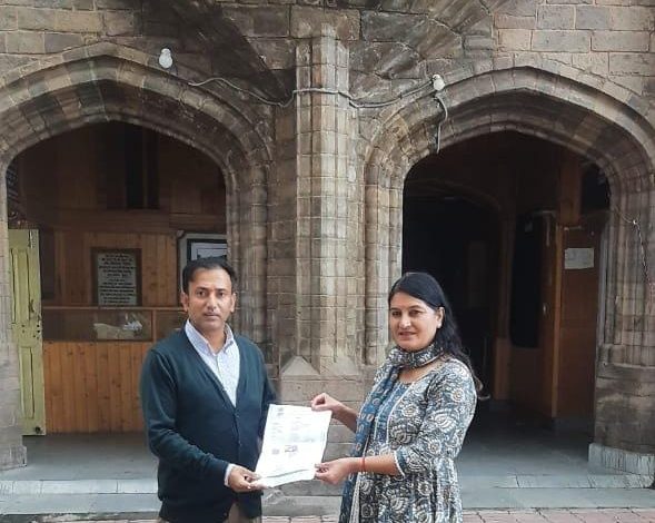 मास्टर लायक राम की छवि पर आंच: लोकगायिका ने 23 साल बाद मांगी सार्वजनिक माफी मास्टर लायक राम की छवि पर आंच: लोकगायिका ने 23 साल बाद मांगी सार्वजनिक माफी