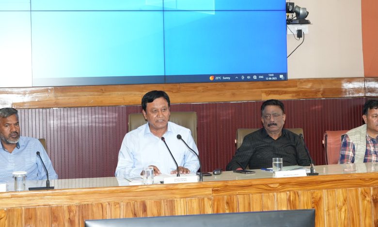 अगले वर्ष से सेब पेटियों की संख्या की अनुमानित गणना वैज्ञानिक पद्धति से होगीः बागवानी मंत्री अगले वर्ष से सेब पेटियों की संख्या की अनुमानित गणना वैज्ञानिक पद्धति से होगीः बागवानी मंत्री