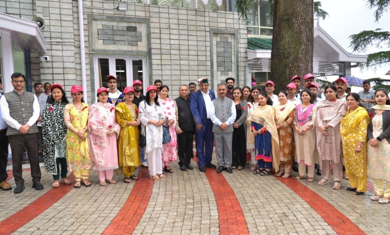 एचआइवी, एसटीआई, टीबी और हेपेटाइटिस संबंधी स्वास्थ्य सेवाओं के लिए 12 ई-स्कूटरों को झंडी