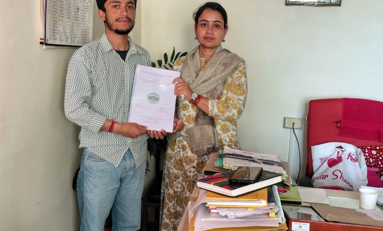 EXCLUSIVE खुलासा: कॉलेज परिसरों और उनके आसपास बिक रहा नशा EXCLUSIVE खुलासा: कॉलेज परिसरों और उनके आसपास बिक रहा नशा