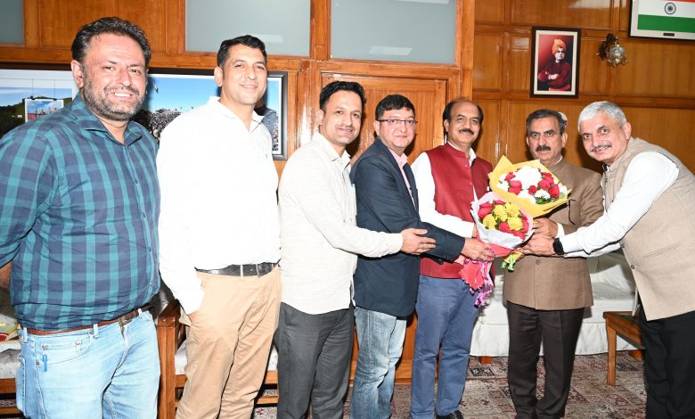 संघ ने मुख्यमंत्री का हार्दिक धन्यवाद किया और स्वास्थ्य निदेशक की चिकित्सा समुदाय से नियुक्ति के लिए आभार जताया