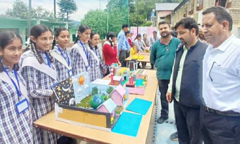 बगशाड़ में विज्ञान मेले की धूम