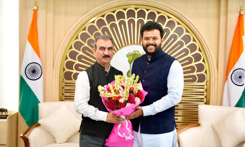 हिमाचल में हवाई संपर्क मजबूत करने को लेकर मुख्यमंत्री सुक्खू ने दिल्ली में की केंद्रीय मंत्री से भेंट