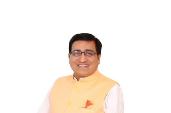 सच्चे संत की शरण में बैठ मिले विश्राम  मन माँगा फल तब मिले जपे राम का नाम”