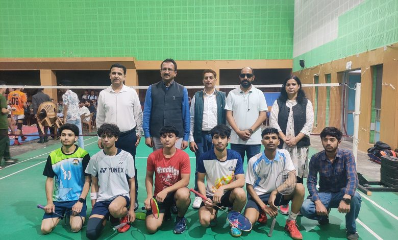 शारीरिक शिक्षा विभाग द्वारा एक भव्य और प्रेरणास्पद खेल कार्यक्रम का आयोजन शारीरिक शिक्षा विभाग द्वारा एक भव्य और प्रेरणास्पद खेल कार्यक्रम का आयोजन