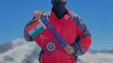 ठियोग के वीर रोहित शर्मा ने उत्तरकाशी की चोटियों पर लहराया तिरंगा, बढ़ाया हिमाचल का मान