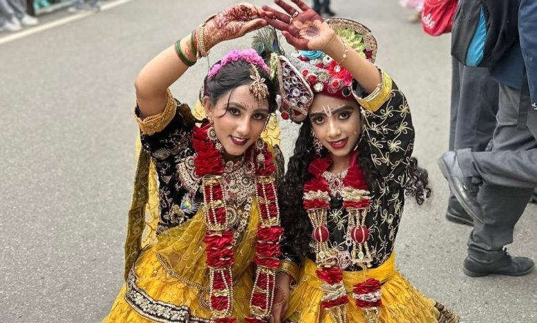 सनातन धर्म वरिष्ठ माध्यमिक पाठशाला में जन्माष्टमी पर्व पर भव्य शोभायात्रा का आयोजन