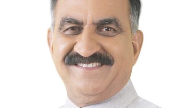 वीर चक्र से सम्मानित नायब सूबेदार सतीश कुमार को CM ने दी बधाई वीर चक्र से सम्मानित नायब सूबेदार सतीश कुमार को CM ने दी बधाई