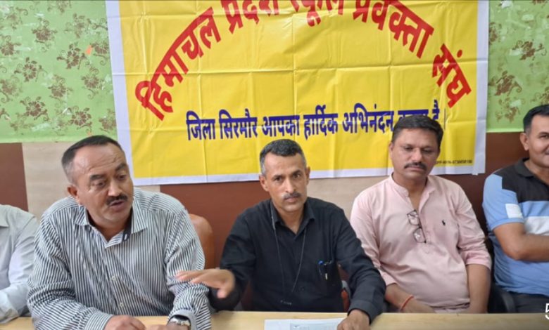 शिक्षा के इन अहम ज्वलंत मुद्दों पर चर्चा शिक्षा के इन अहम ज्वलंत मुद्दों पर चर्चा