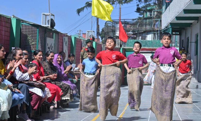 सेंट थॉमस विद्यालय में हुआ जूनियर स्पोर्ट्स का आयोजन सेंट थॉमस विद्यालय में हुआ जूनियर स्पोर्ट्स का आयोजन