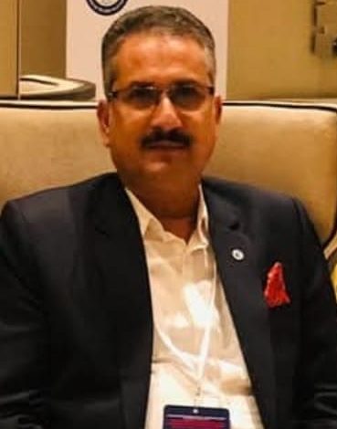 शिक्षक़ ने हमेशा समाज को ज्ञान, मूल्यों और सही मार्ग का काम किया हैं