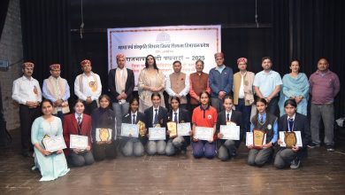 हर एक भाषा का हमारे जीवन में अलग महत्व रहता है हर एक भाषा का हमारे जीवन में अलग महत्व रहता है