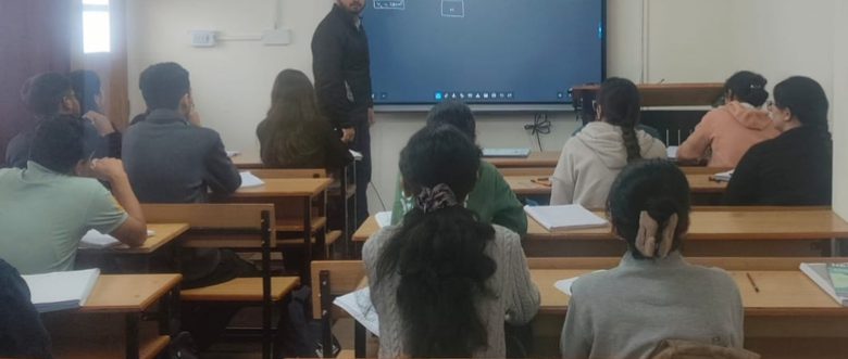 बड़ी ख़बर: शिमला में कोचिंग सेंटर के खिलाफ एफआईआर दर्ज