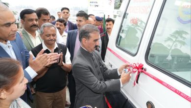 ख्यमंत्री ने छः अत्याधुनिक मोबाइल फोरेंसिक वैन को झंडी दिखाकर रवाना किया ख्यमंत्री ने छः अत्याधुनिक मोबाइल फोरेंसिक वैन को झंडी दिखाकर रवाना किया