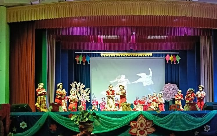 “लोरेटो कॉन्वेंट जूनियर स्कूल का वार्षिक कॉन्सर्ट: नन्हें-मुन्नों ने रच दिया ‘इंडिया का रंगीन इंद्रधनुष’” “लोरेटो कॉन्वेंट जूनियर स्कूल का वार्षिक कॉन्सर्ट: नन्हें-मुन्नों ने रच दिया ‘इंडिया का रंगीन इंद्रधनुष’”