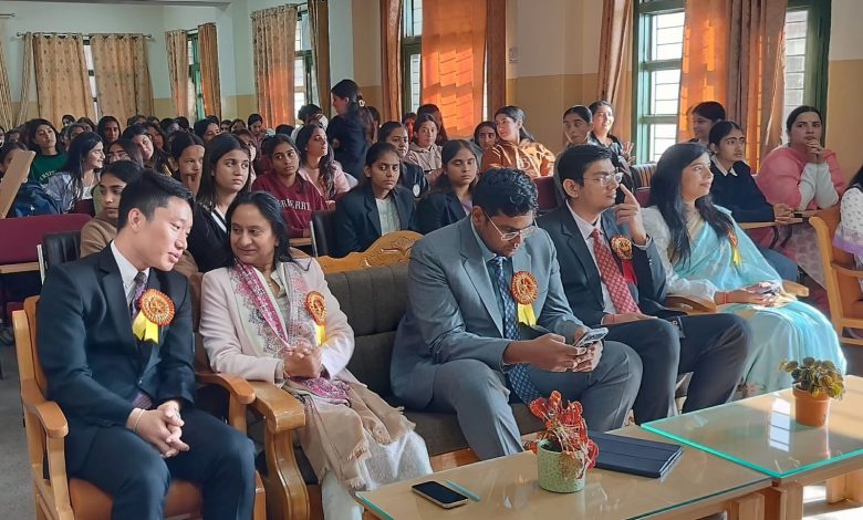 वित्तीय साक्षरता एवं सिविल सेवाओं में करियर के अवसर” विषय पर एक विशेष व्याख्यान का आयोजन वित्तीय साक्षरता एवं सिविल सेवाओं में करियर के अवसर” विषय पर एक विशेष व्याख्यान का आयोजन