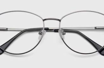 असर विशेष: बच्चों को फ्री चश्मा योजना अटकी, बजट बना रोड़ा असर विशेष: बच्चों को फ्री चश्मा योजना अटकी, बजट बना रोड़ा