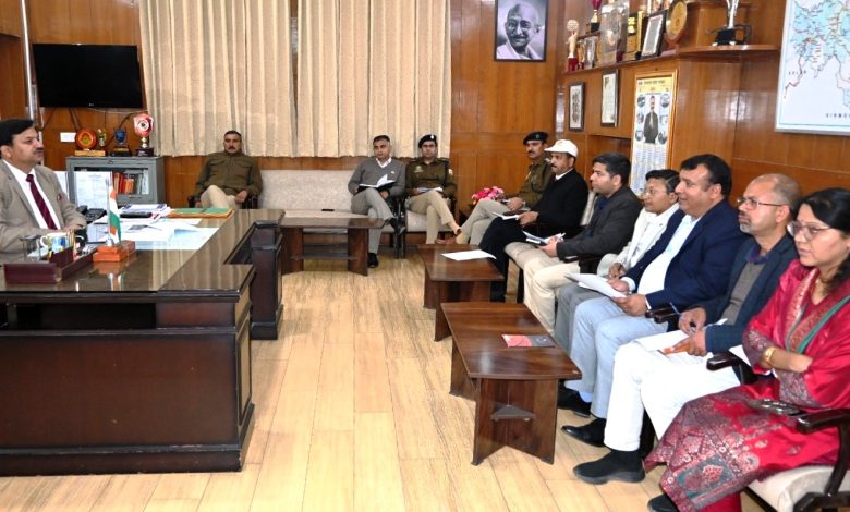 ख़ास खबर: बच्चों की सुरक्षा अब और पक्की — स्कूल गार्ड व ट्रैफिक इंचार्ज होंगे सड़क सुरक्षा के सिपाही