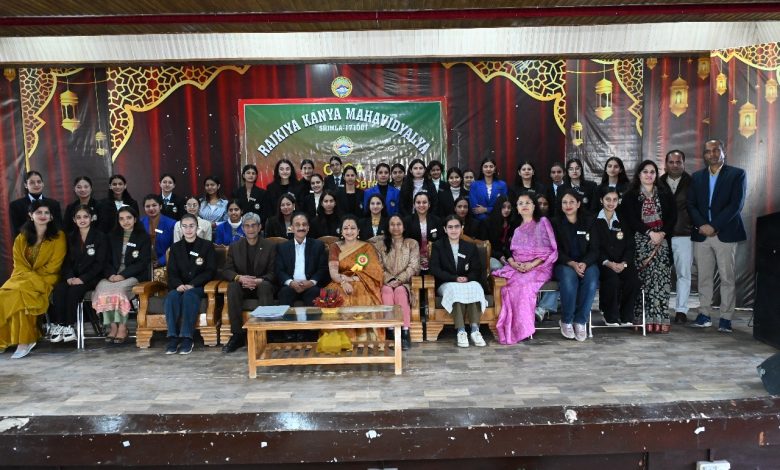 नई सोच, नया जोश — RKMV शिमला में केंद्रीय छात्र संघ की कार्यकारिणी ने ली शपथ नई सोच, नया जोश — RKMV शिमला में केंद्रीय छात्र संघ की कार्यकारिणी ने ली शपथ