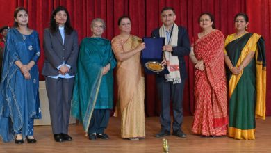 सेंट थॉमस स्कूल शिमला ने मनाया कक्षा नवमीं से बाहरवीं के छात्रों का वार्षिक प्रशंसा दिवस – ख़ुशी ठाकुर को “स्टूडेंट ऑफ़ द ईयर” का मिला पुरस्कार सेंट थॉमस स्कूल शिमला ने मनाया कक्षा नवमीं से बाहरवीं के छात्रों का वार्षिक प्रशंसा दिवस – ख़ुशी ठाकुर को “स्टूडेंट ऑफ़ द ईयर” का मिला पुरस्कार