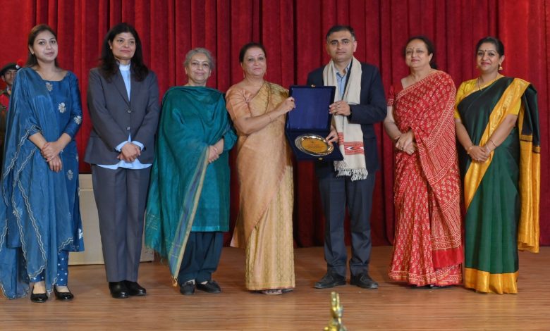 सेंट थॉमस स्कूल शिमला ने मनाया कक्षा नवमीं से बाहरवीं के छात्रों का वार्षिक प्रशंसा दिवस – ख़ुशी ठाकुर को “स्टूडेंट ऑफ़ द ईयर” का मिला पुरस्कार