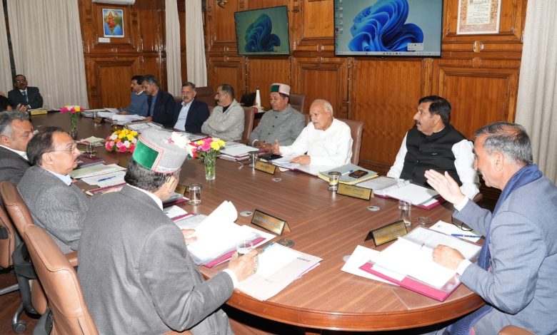 हिमाचल मंत्रिमंडल के अहम फैसले : 1000 टैक्सियाँ होंगी इलेक्ट्रिक, एसपीओ और शिक्षकों का मानदेय बढ़ा