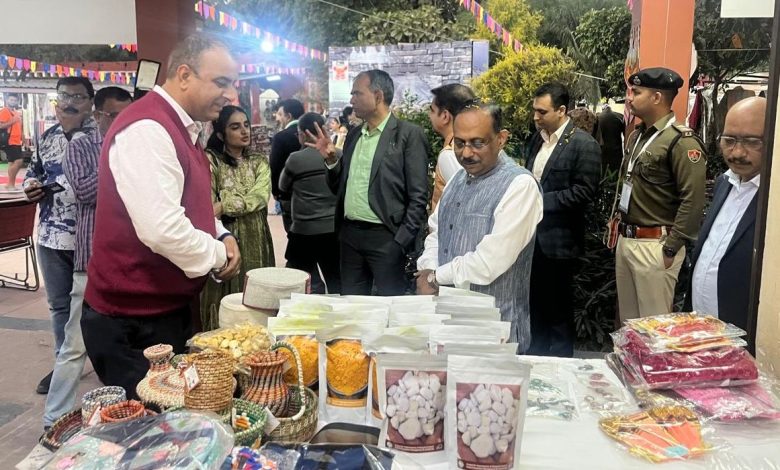 दिल्ली हाट में जाइका ने उतारे स्वयं सहायता समूहों के पहाड़ी उत्पाद