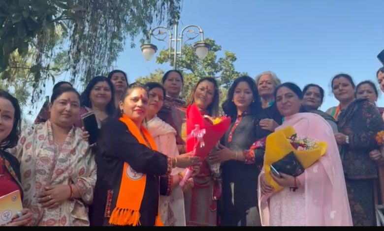 भारतीय जनता पार्टी महिला मोर्चा की प्रदेश अध्यक्षा डेजी ठाकुर ने की मंडी में परिचय बैठक, संगठनात्मक गतिविधियों को मजबूत करने का किया मागदर्शन