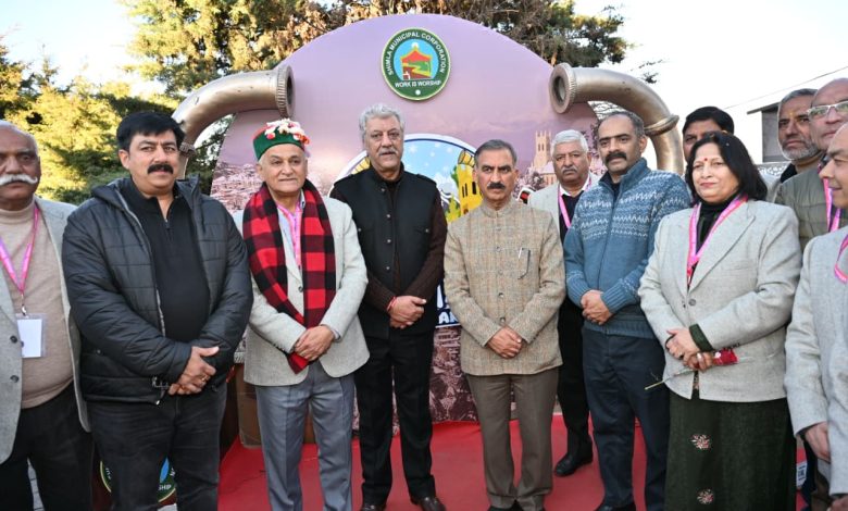 मुख्यमंत्री ने शिमला विंटर कार्निवाल का किया शुभारम्भ मुख्यमंत्री ने शिमला विंटर कार्निवाल का किया शुभारम्भ