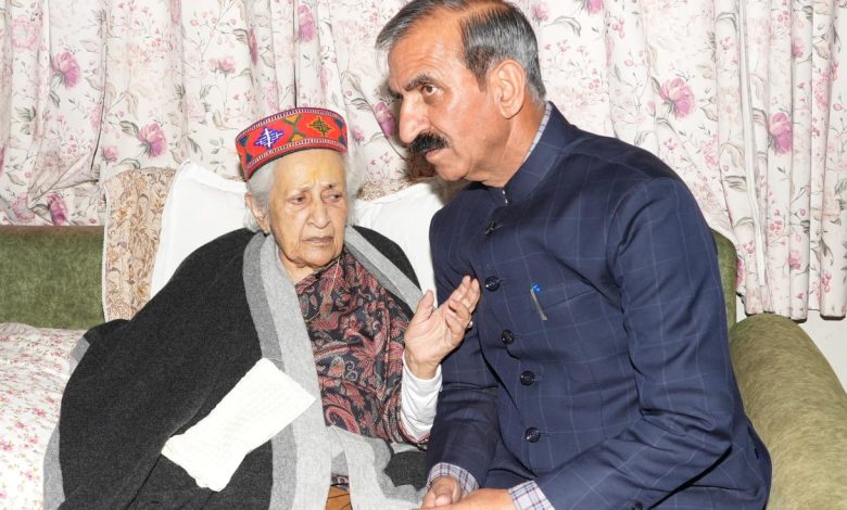 99 वर्ष की हुई  विद्या स्टोक्स