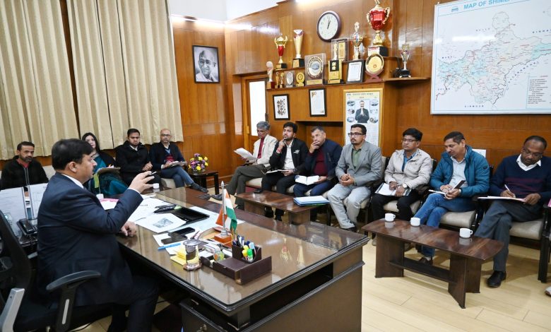 Asar breaking; दो पानी की पाईपों की लीकेज , टनल निर्माण की वाइब्रेशन से पड़ गया था गड्ढा Asar breaking; दो पानी की पाईपों की लीकेज , टनल निर्माण की वाइब्रेशन से पड़ गया था गड्ढा