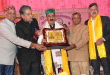 कर्मचारियों एवं पेंशनरों के एरियर पर कुल 2,155 करोड़ रुपये खर्चः मुख्यमंत्री कर्मचारियों एवं पेंशनरों के एरियर पर कुल 2,155 करोड़ रुपये खर्चः मुख्यमंत्री