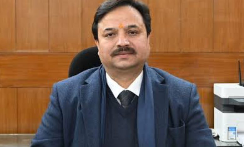 फोरलेन निर्माण से बढ़ा खतरा, स्टेट जियोलॉजिस्ट करेंगे कारणों की जांच