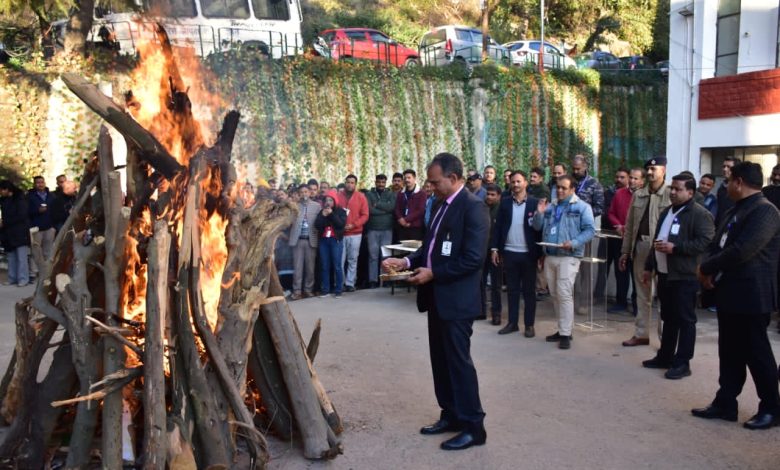 विजिलेंस मुख्यालय, शिमला में भव्य लोहड़ी समारोह