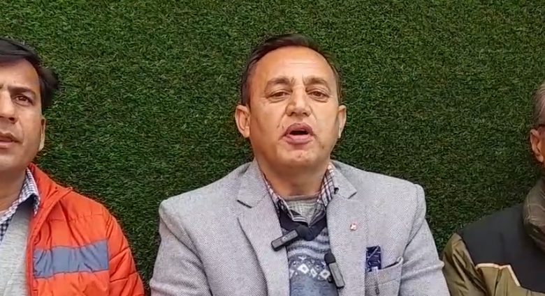 कर्मचारियों का मार्च आधारित नियमितीकरण से भेदभाव क्यों?