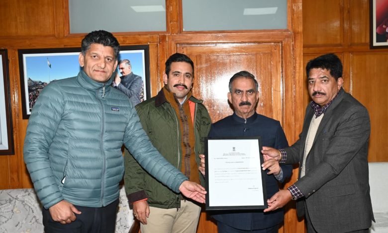 पीएम फसल बीमा योजना में HP सहकारी बैंक देश में प्रथम