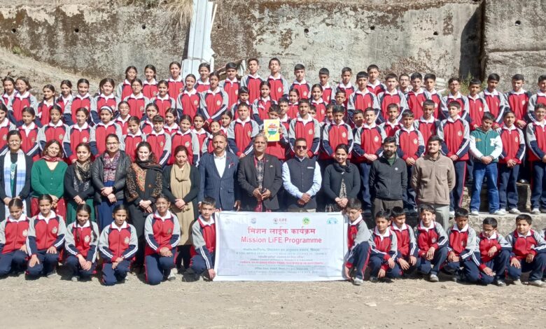 विज्ञान प्रश्नोत्तरी और मॉडल प्रदर्शनी से गूंजा विद्यापीठ हिलग्रोव स्कूल