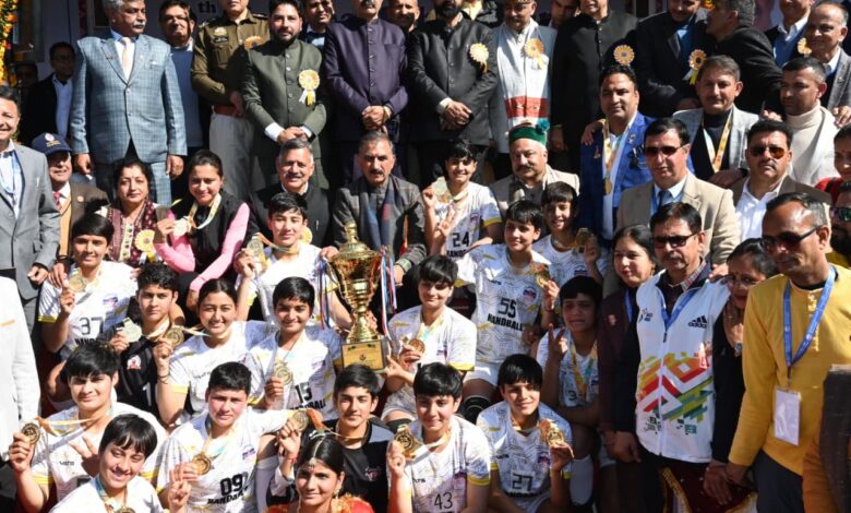 सख़्ती ;  किसी विद्यार्थी के पास मोबाईल पाया गया तो इतना लगेगा जुर्माना