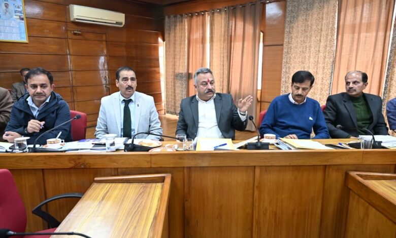 बोर्ड परीक्षा संचालन की जिम्मेदारी प्रधानाचार्यों को बोर्ड परीक्षा संचालन की जिम्मेदारी प्रधानाचार्यों को