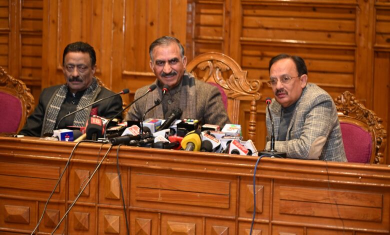 सर्वदलीय बैठक बीच में छोड़ गई भाजपा, सीएम ने कहा– प्रदेश हितों पर राजनीति