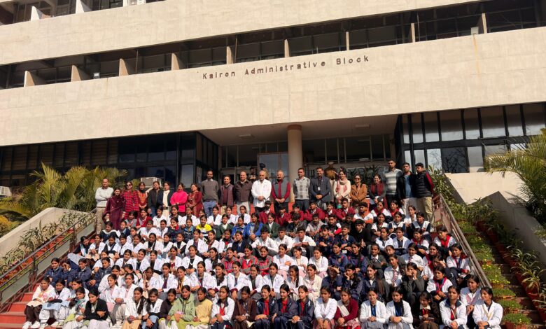 समग्र शिक्षा की बड़ी पहल: हेल्थकेयर वोकेशनल सेक्टर के स्कूली बच्चों को पीजीआई चंडीगढ़ में इंटर्नशिप एवं ऑन-द-जॉब ट्रेनिंग