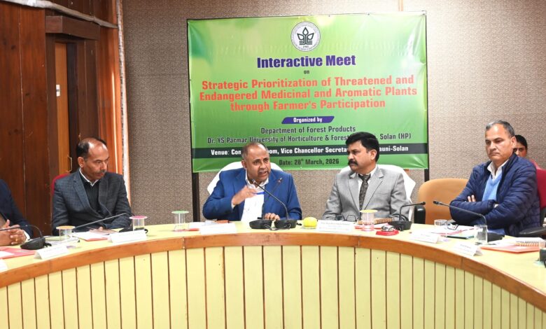 विलुप्त हो रहे औषधीय पौधों को बचाने के लिए नौणी विश्वविद्यालय में मंथन