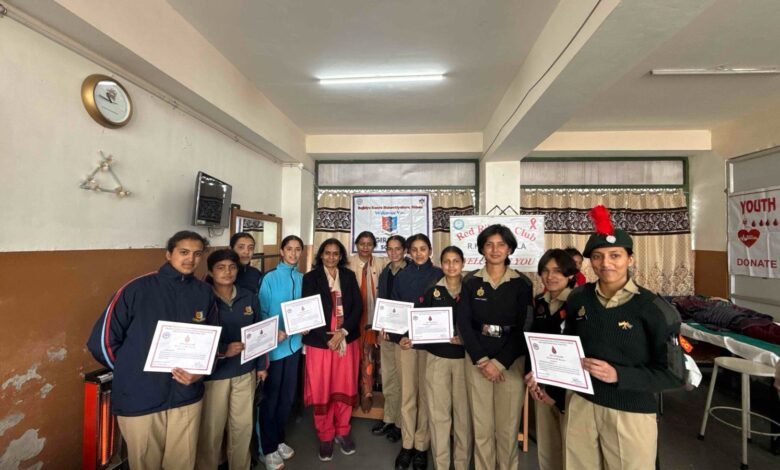 छात्राओं ने दिखाया सेवा भाव, RKMV में सफल रक्तदान शिविर आयोजित