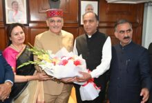 बिना किताबों के ही सीबीएसई स्कूलों में कैसे पढ़ेंगे बच्चे : जयराम ठाकुर