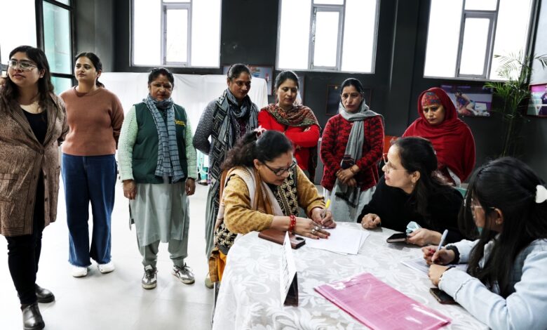 शूलिनी विश्वविद्यालय में विश्व स्वास्थ्य दिवस के अवसर पर स्वास्थ्य शिविर का आयोजन