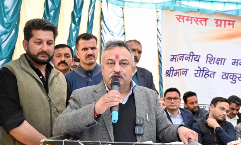 रावीं में विकास की रफ्तार तेज: शिक्षा मंत्री ने दो संपर्क सड़कों का किया लोकार्पण रावीं में विकास की रफ्तार तेज: शिक्षा मंत्री ने दो संपर्क सड़कों का किया लोकार्पण