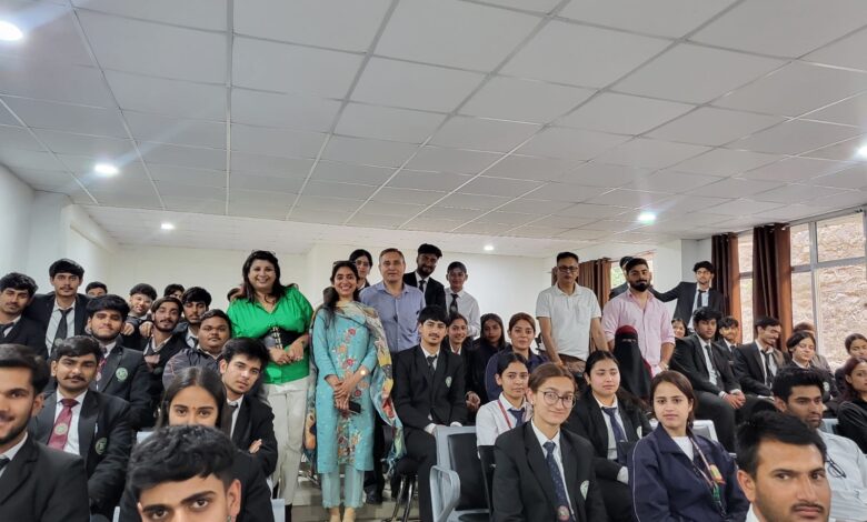 बाहरा यूनिवर्सिटी ने विद्यार्थियों के भावनात्मक स्वास्थ्य और तनाव प्रबंधन पर कार्यशाला आयोजित की